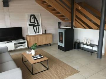Zu vermieten – Charmantes Dorfhaus mit 4.5 Zimmern in Concise – 3 Schlafzimmer 2 Badezimmer