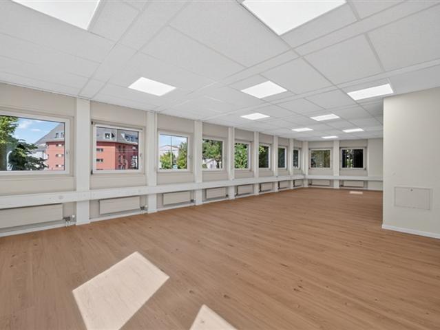 Zu vermieten Gewerbeflächen von 76 m² in Pully Lavaux 101