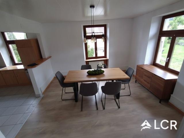 Zu vermieten – Geräumige 4,5 Zimmer Wohnung in Courfaivre