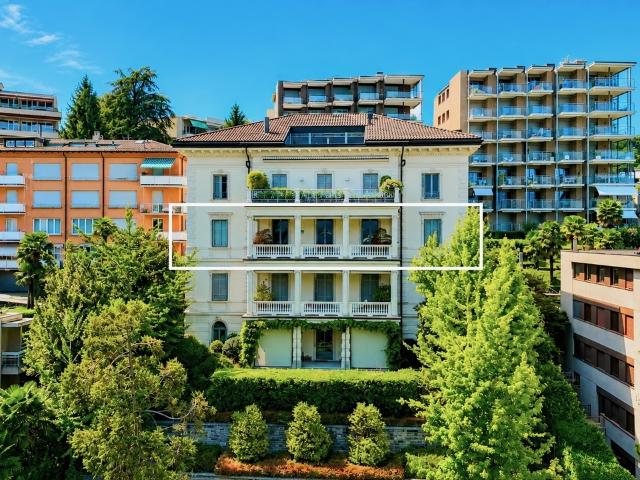 Zu vermieten: Luxuriöse Wohnung mit Seeblick in Altbau