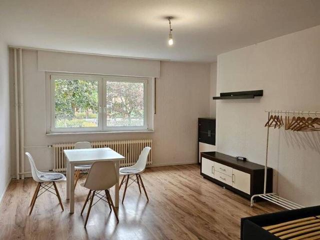 Zu vermieten Möbelierte Einzimmerwohnung mit PKW Stellplatz