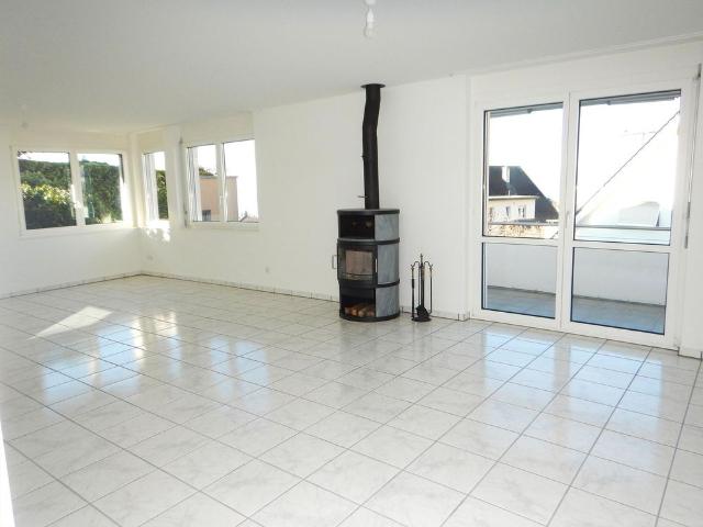 Zu vermieten, Stadt Zug 3/2 Zimmer Wohnung 115 qm BGF
