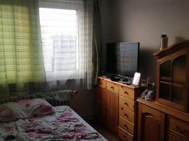 zu vermieten Zimmer von 2 Zimmer Wohnung