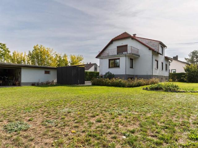 Zu Fuß zum Bahnhof! Großzügiges Einfamilienhaus mit 1.317m² Grundstück in Marchegg – Ihr Sanierungsprojekt!