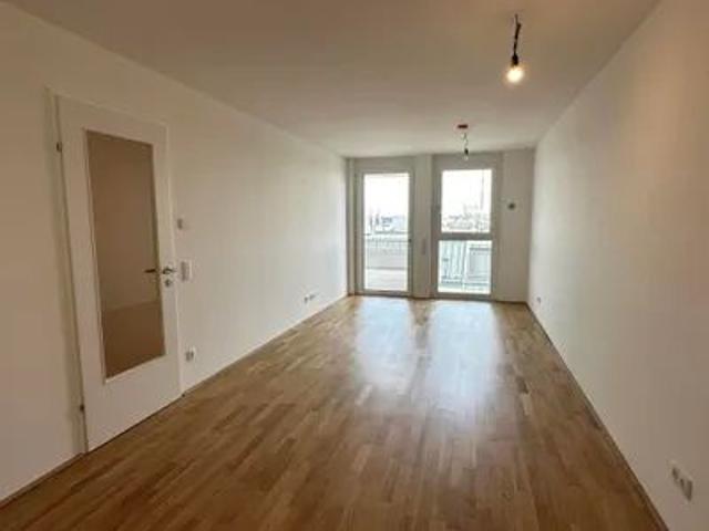 ZU HAUSE DIREKT AN DER U3 MIETE