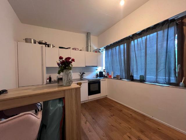Zu mieten – schönes Penthouse Studio