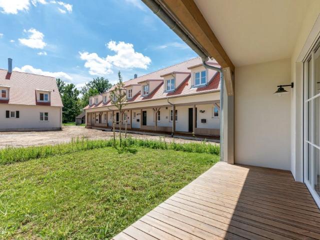 Zum Erstbezug: Modernes Reiheneckhaus mit Südterrasse und Garten