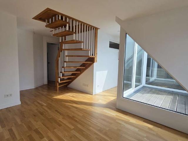 Zum Selbstbezug! einzigartige hochwertig sanierte Maisonette Wohnung in Warnemünde