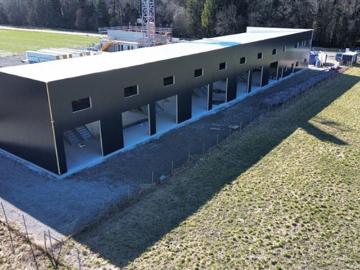 Zum Verkauf – Gemischte Industriehalle mit hervorragender Leistung in Aigle