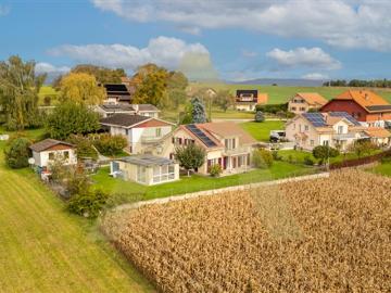 Zu verkaufen geräumiges Familienhaus 5min von Estavayer le Lac entfern