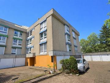 Zum Verkauf in Courroux 4,5 Zimmer Wohnung im ersten Stock