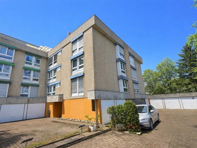 Zum Verkauf in Courroux 4,5 Zimmer Wohnung im ersten Stock