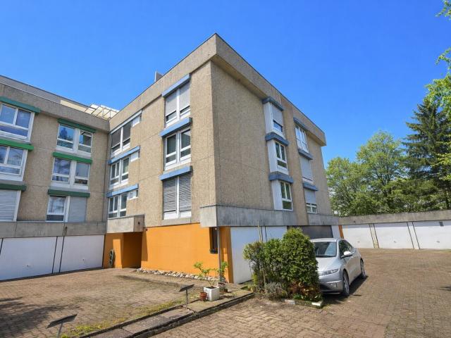 Zum Verkauf in Courroux 4,5 Zimmer Wohnung im ersten Stock
