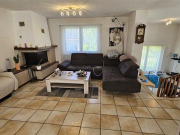 Zum Verkauf in Courroux geräumiges Haus mit 6,5 Zimmern