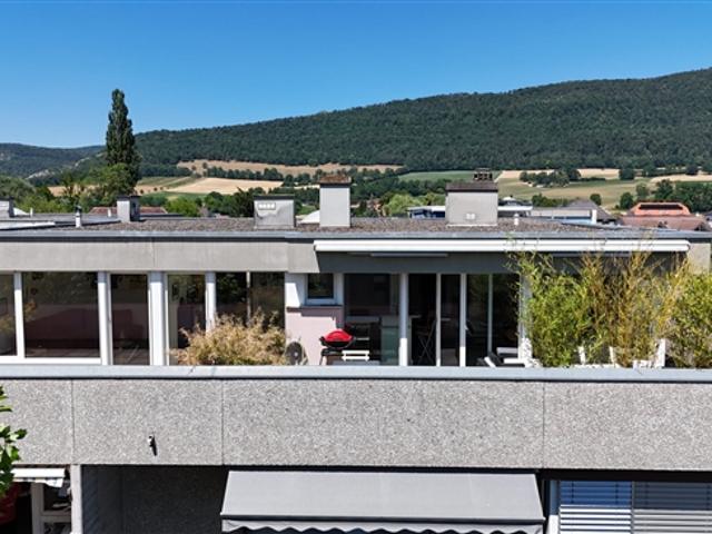 Zum Verkauf in Courroux Penthouse mit 6,5 Zimmern und Panoramaterrasse
