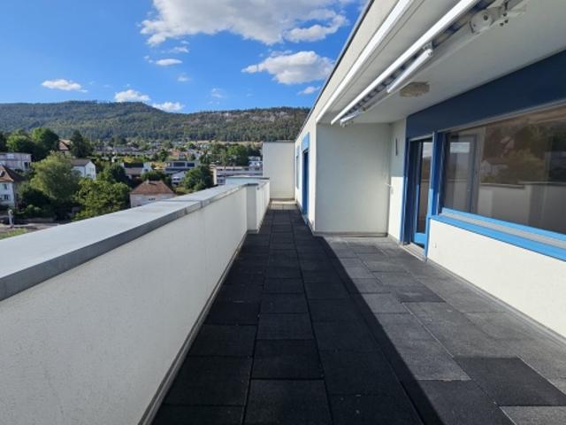 Zum Verkauf in Delémont, hervorragendes Penthouse mit 6 Zimmern und einer großen Terrasse