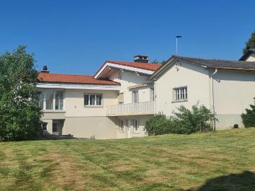 Zum Verkauf in Franches Montagnes, Herrenhaus mit 7,5 Zimmern