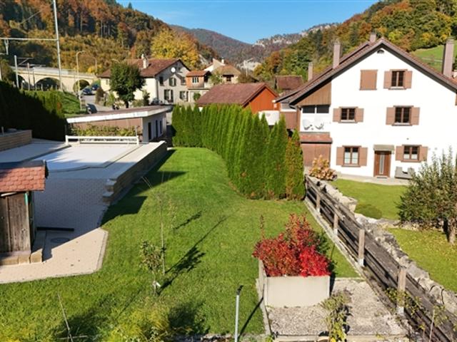 Zum Verkauf in Roches 5,5 Zimmer Doppelhaus Wohnung