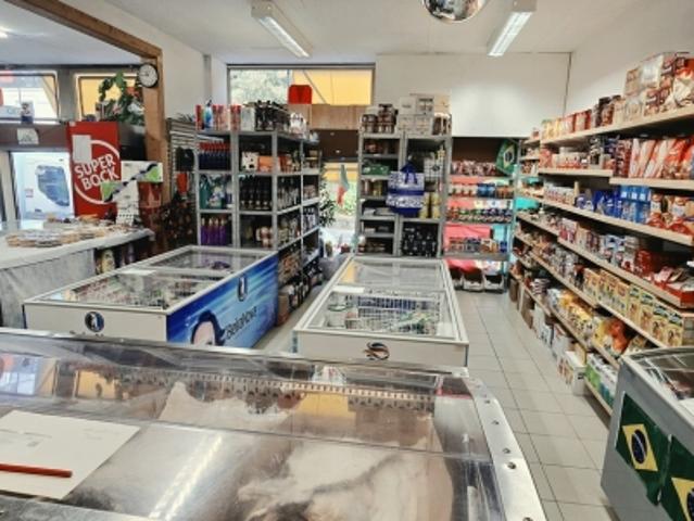 ZUM VERKAUF – LEBENSMITTELHANDEL