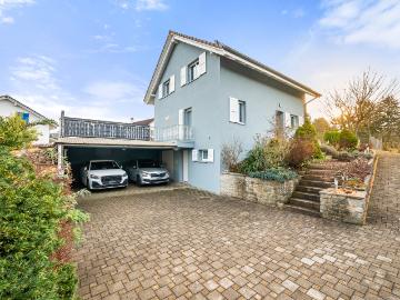 Zu verkaufen Villa mit zeitlosem Charme