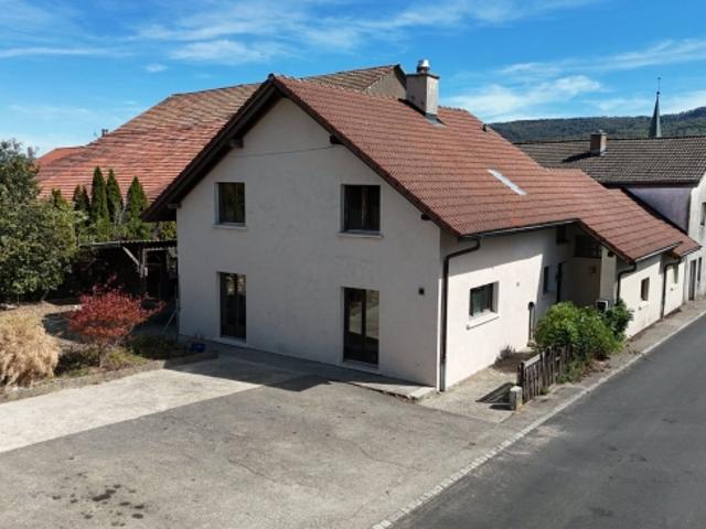 Zum Verkauf stehendes Familienhaus mit 5,5 Zimmern in Grandfontaine