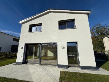 Zum Verkauf steht in Movelier eine ziemlich neue Villa mit 5,5 Zimmern und 147 m²