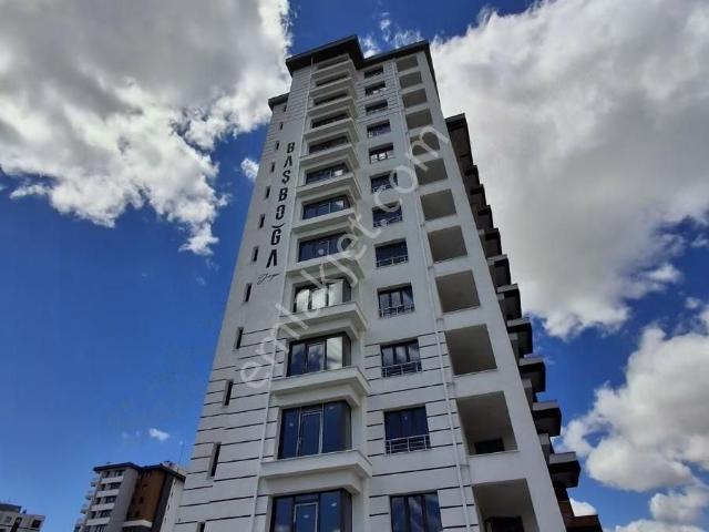 Zümrüt Mahallesi'nde Satılık Lüks 3.5+1 | Ara Kat & Güney Cephe