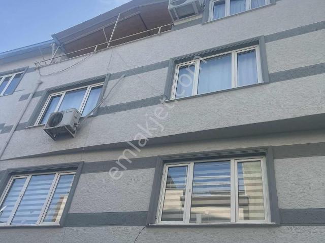 Zümrütevler Mah. 4 Katlı Satılık Bina