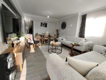 Zübeyde Hanım Mahallesinde 3+1 Full Tadilatlı Kiralık Daire