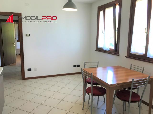 ZUGLIANO VI Affittasi luminoso mini appartamento con garage