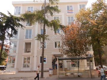 Zuhuratbaba'da Meydana Yakın 2+1 85m2 10 Yaşında Kapalı Otopark
