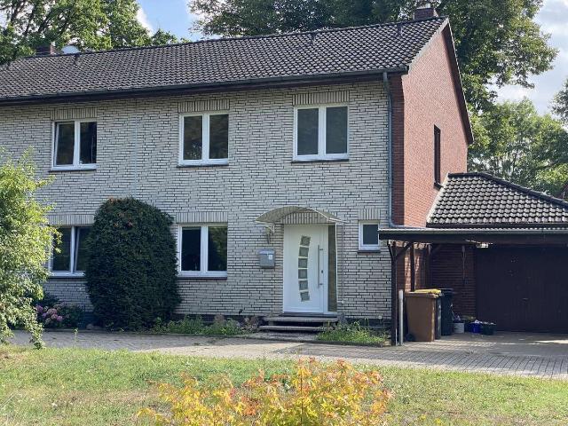 Zuhause mit 4 Zimmern, Garten und viel Platz in Stuhr