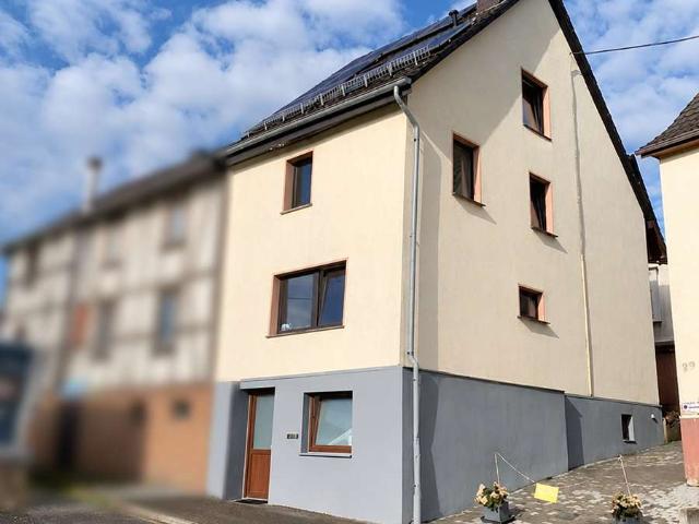 Zuhause mit 5 Zimmern im Ortskern von Windeck Leuscheid