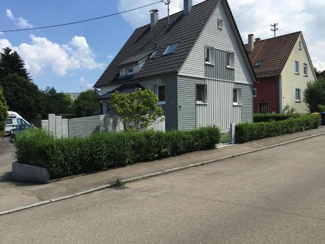 Zuhause mit 6 Zimmern und viel Platz in Schwaikheim