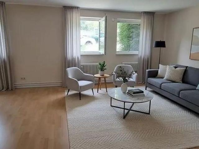 Zuhause mit 2 Zimmern in Stuttgart Nord