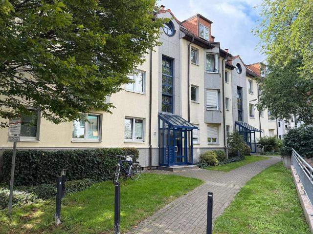 Zuhause mit 2 Zimmern und Balkon in Bonn