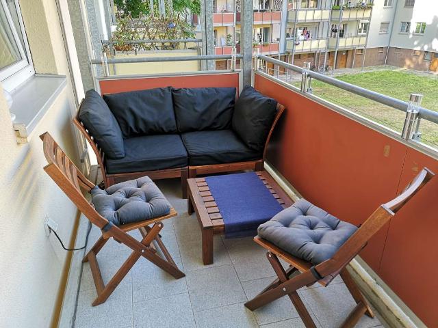 Zuhause mit 2 Zimmern und Balkon in Frankfurt Bockenheim