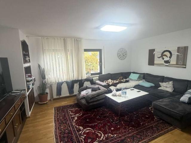 Zuhause mit 3 Zimmern und Balkon in Trudering