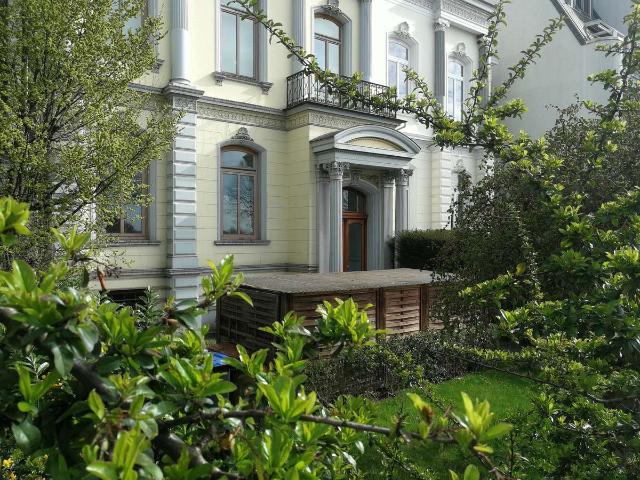 Zuhause mit 3,5 Zimmern und historischem Charme in Bremen
