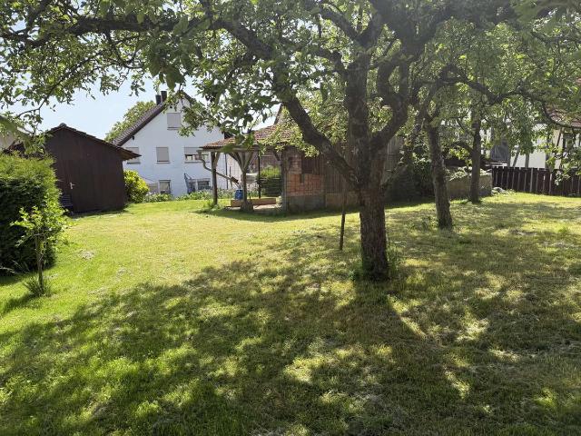 Zuhause mit 3,5 Zimmern und viel Platz in Simmozheim