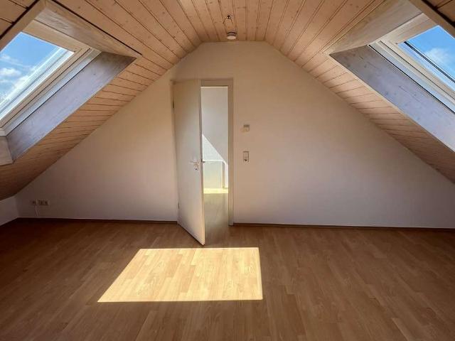 Zuhause mit 3,5 Zimmern und viel Platz in Straubenhardt