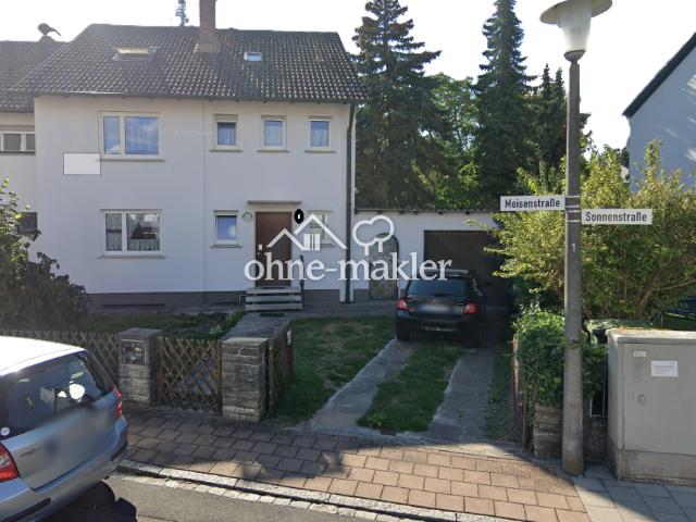 Zuhause mit viel Platz in einem Endreihenhaus in Oberasbach