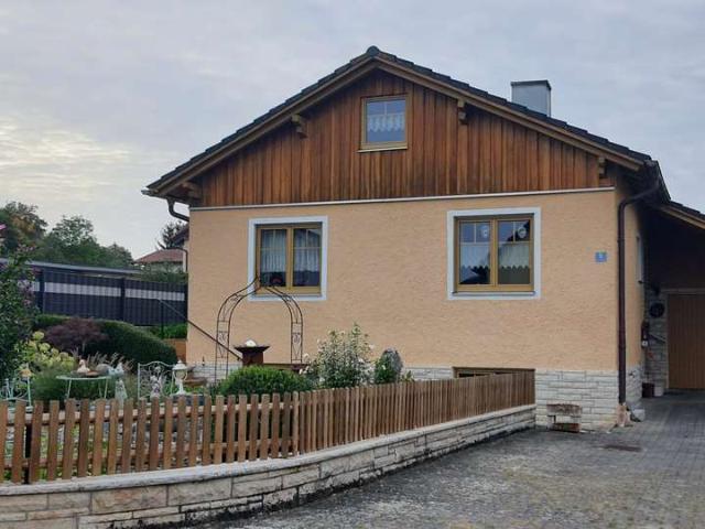 Zuhause mit viel Platz in Walting