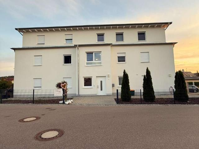 Zuhause mit drei Zimmern in Unterhausen