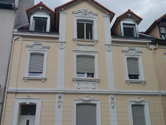 Zuhause mit drei Zimmern und praktischem Stellplatz in Frankenthal