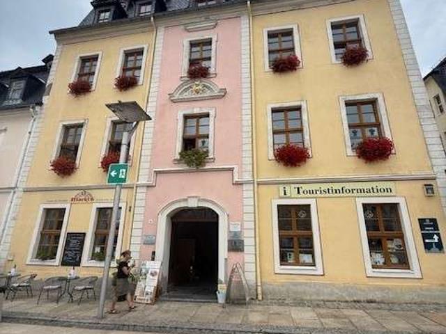 Zuhause mit drei Zimmern und viel Platz in Schneeberg