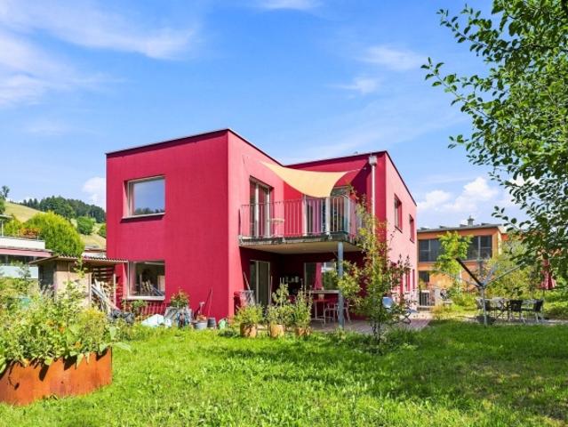 Zuhause mit Garten und Weitblick
