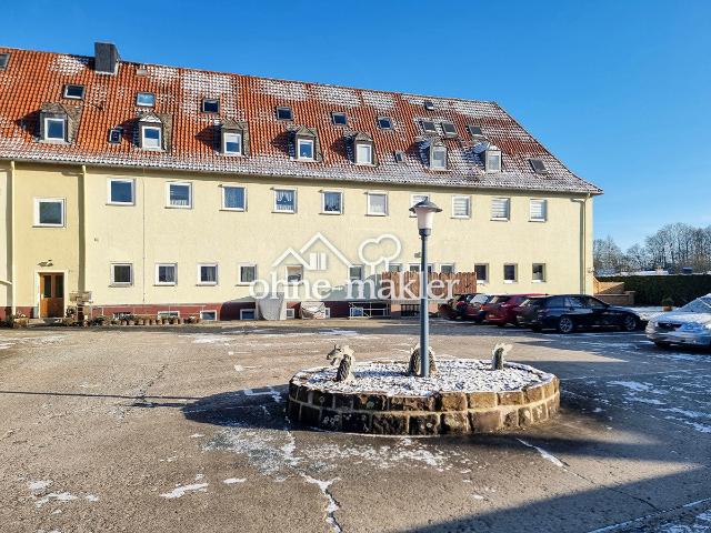 Zuhause mit Grünblick – helle 3 Zimmer Wohnung mit Einbauküche & Stellplatz