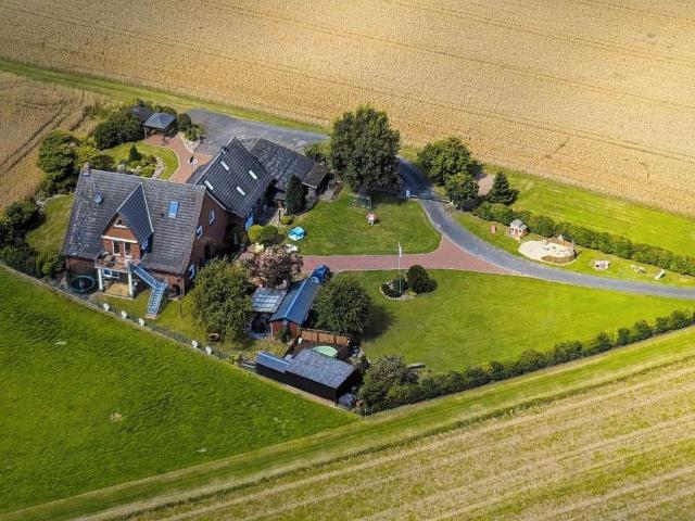 Zuhause im Grünen + Saniertes Wohnhaus mit zwei Wohneinheiten
