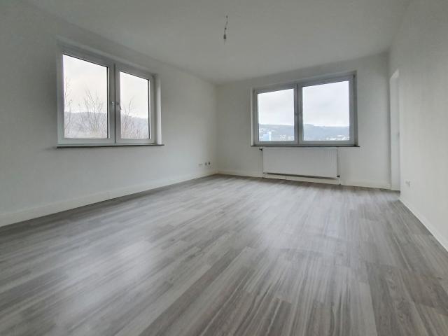 Zuhause ist: 1.000€ Gutschein* + Renoviertes Wohnen mit Balkon in Werdohl Versevörde